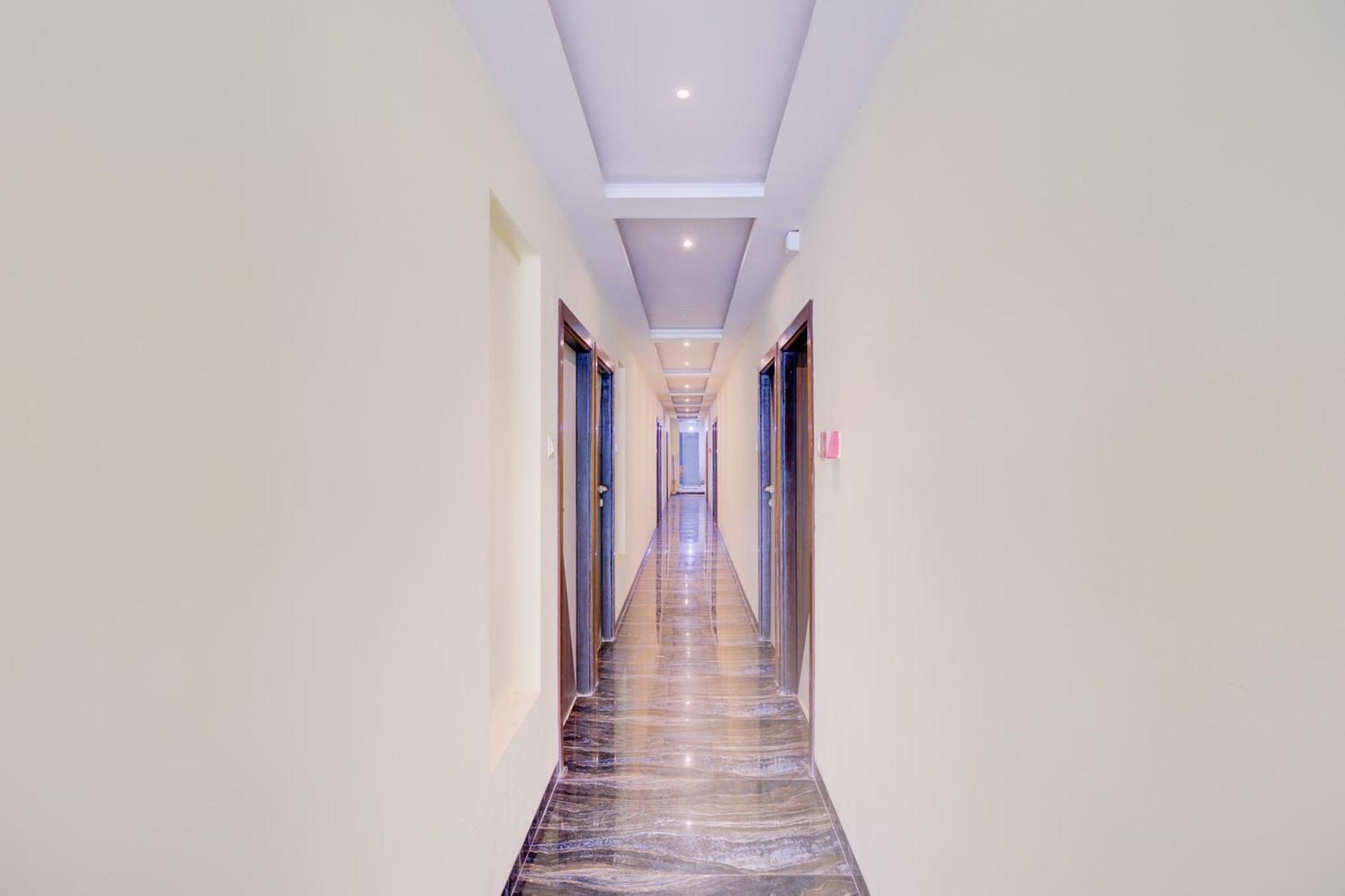 Hotel O Royal Orbit Мумбаи Экстерьер фото