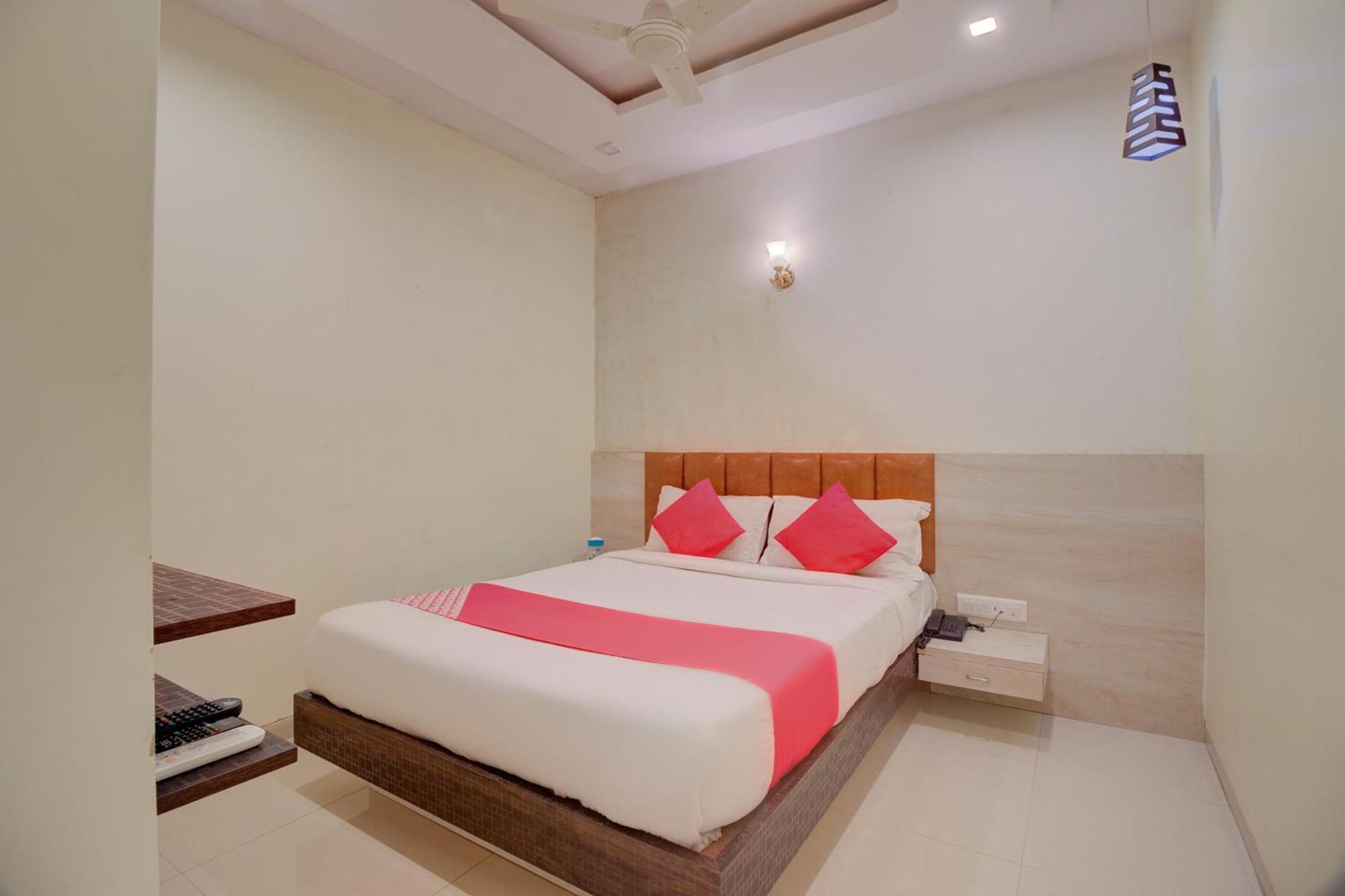 Hotel O Royal Orbit Мумбаи Экстерьер фото